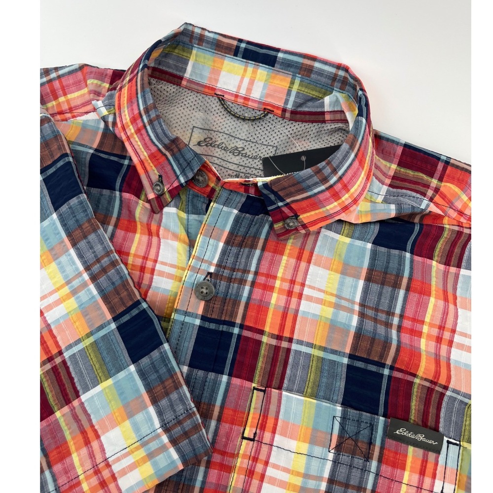 Eddie Bauer Pack It Tech Seersucker Mens M Red Plaid Short Sleeve Shirt 0891